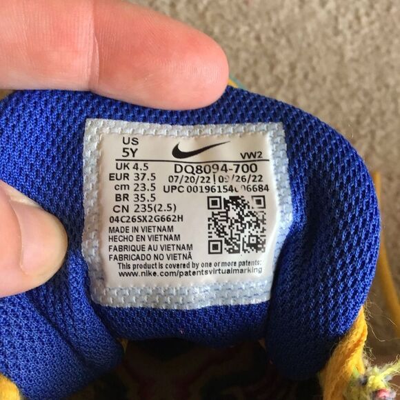 Nike Kyrie Flytrap VI 6 Limited Edition Shoes Yellow Spongebob - Picture 8 of 8